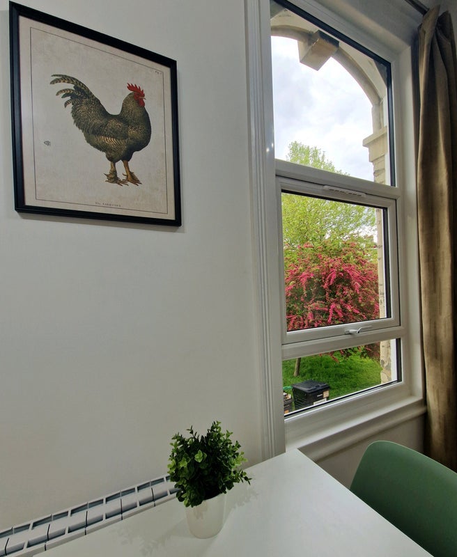 Flat Sandringham Road in Greater London