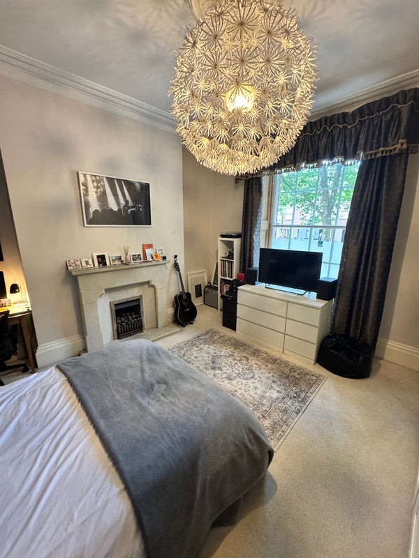 Room Sandon Street in Liverpool