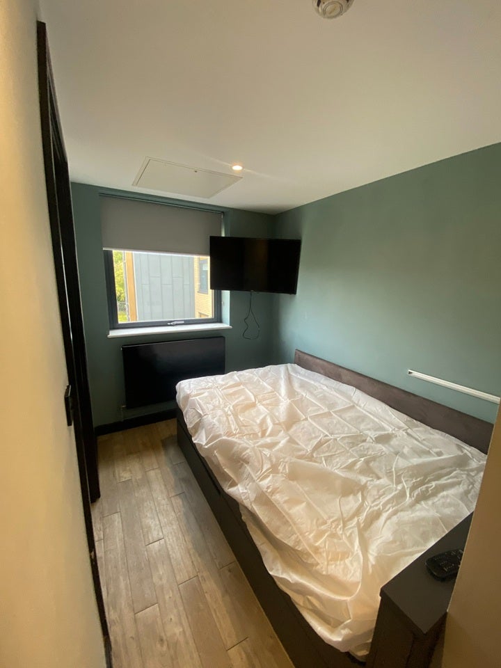 Room St Albans Road West in Welwyn Hatfield