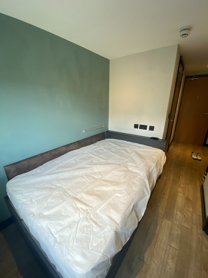 Room St Albans Road West in Welwyn Hatfield