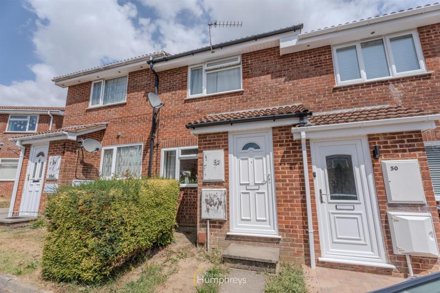 House Sycamore Close in Poole