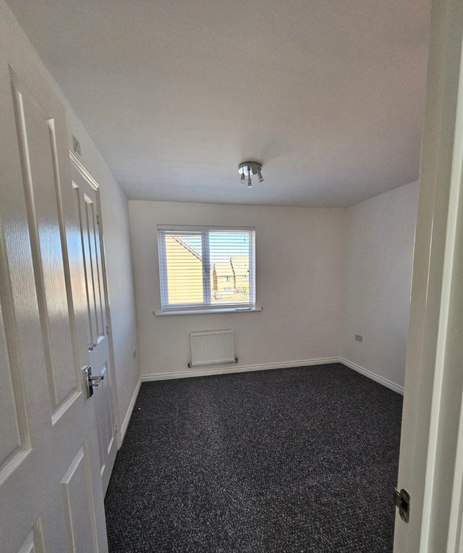Room Portland Drive in Barry