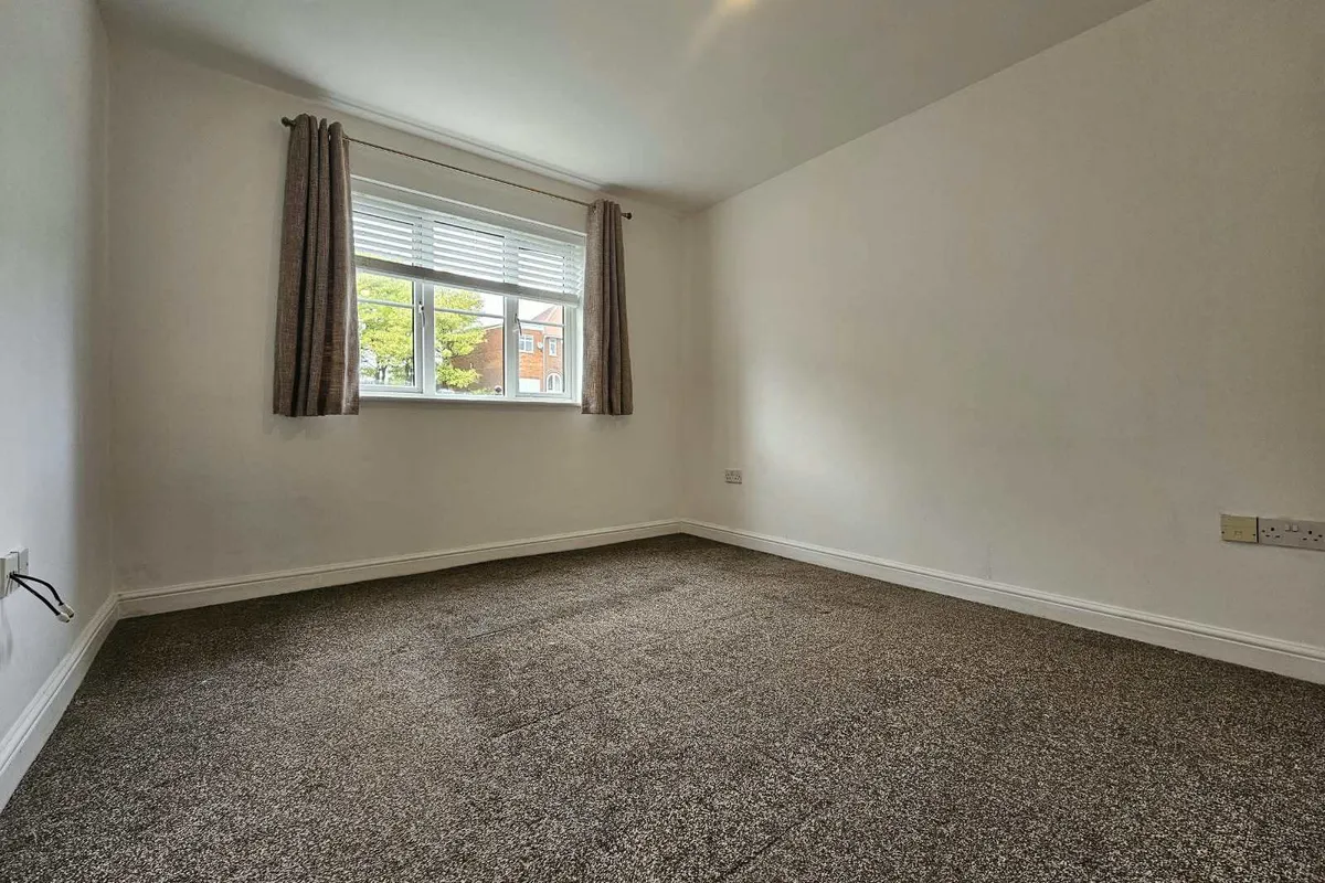 Flat Asbury Court in Sandwell