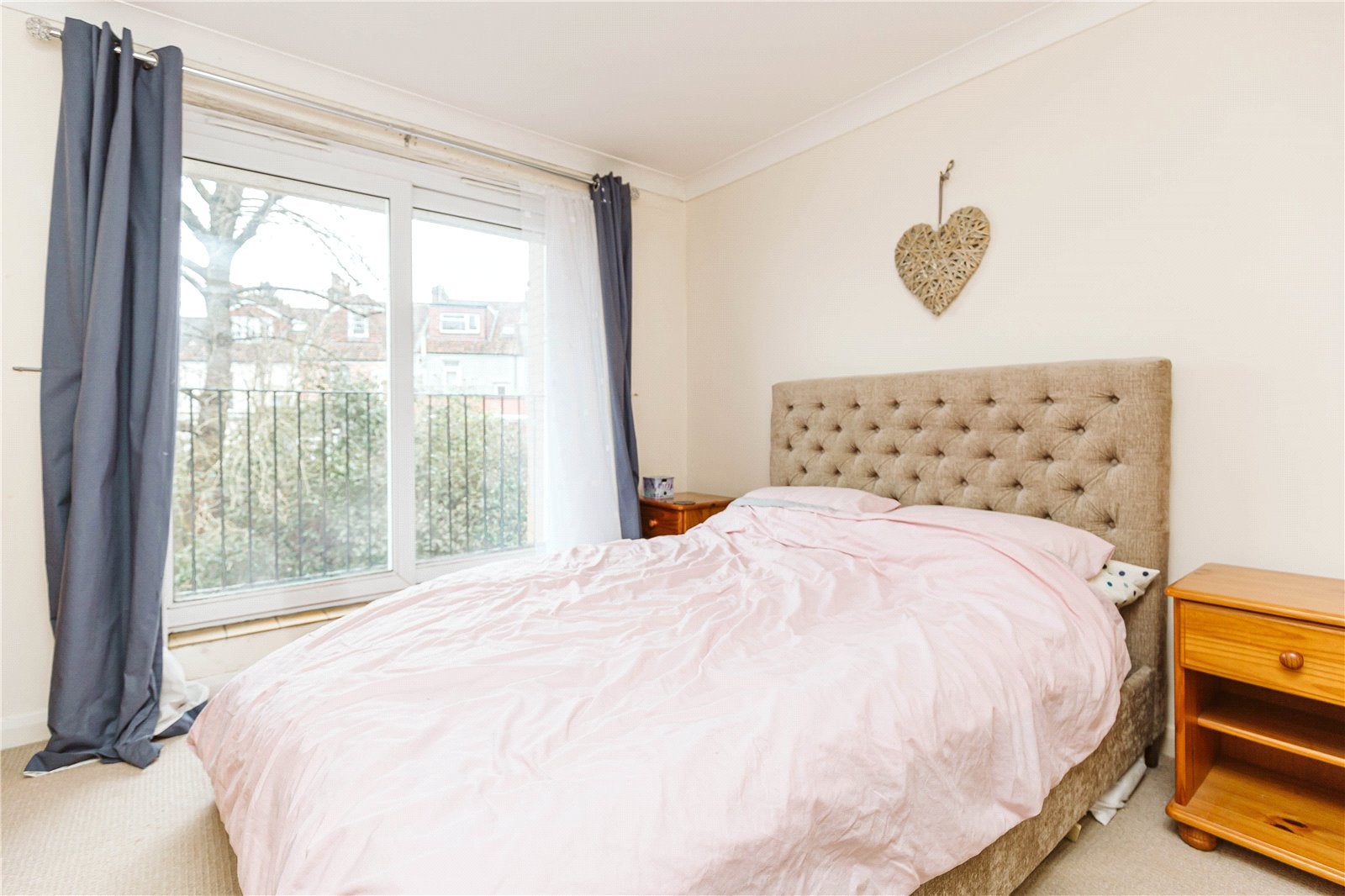 Flat Southfield Road in Bristol