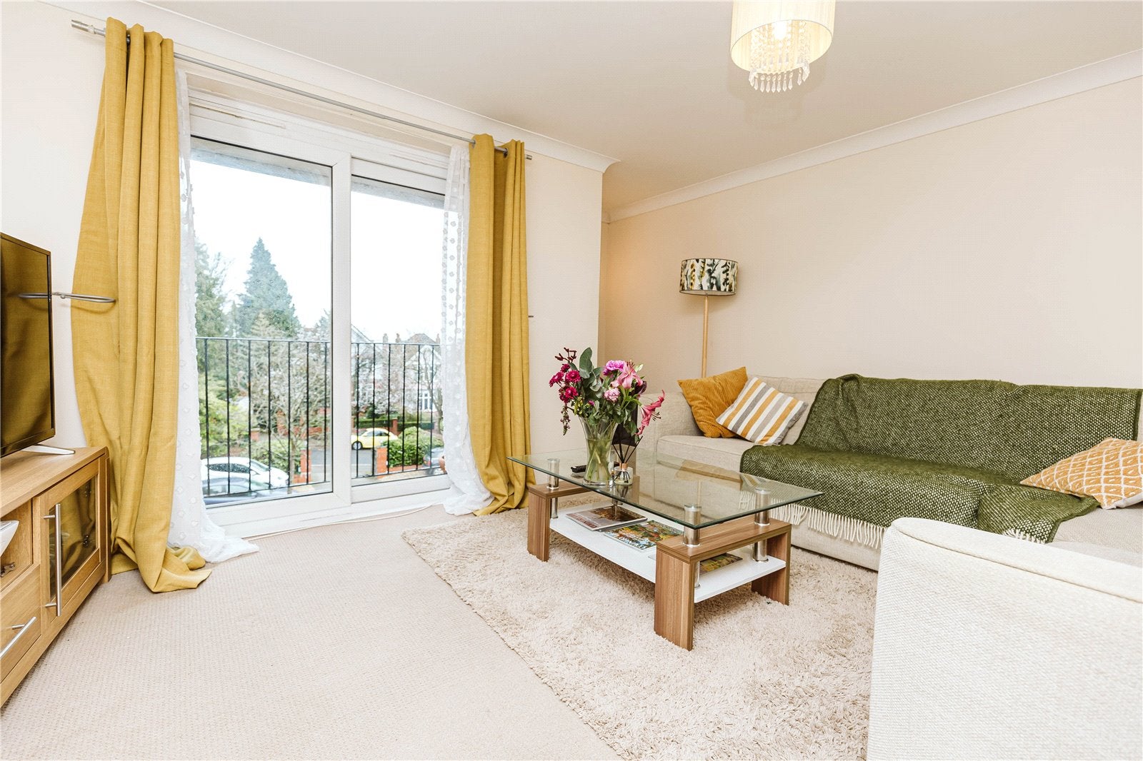 Flat Southfield Road in Bristol