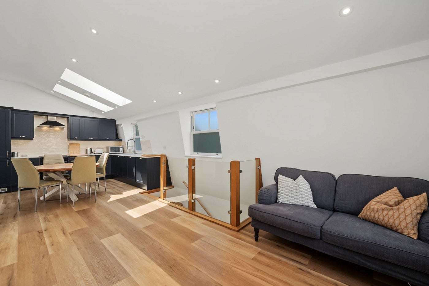 Flat Kiver Road in Greater London