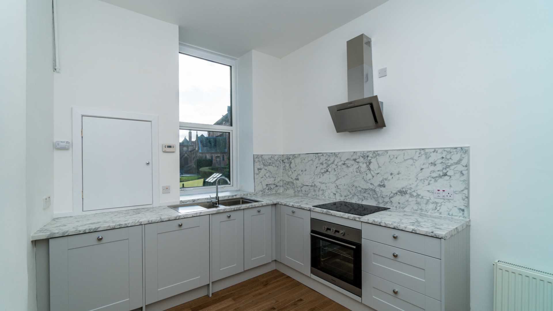 Flat Lochwinnoch Road in Kilmacolm