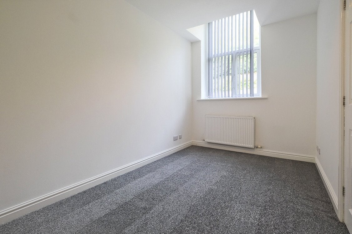 Flat Henrietta Street in Borough of Rossendale