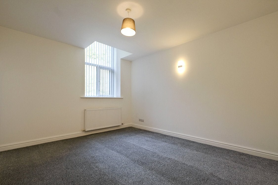 Flat Henrietta Street in Borough of Rossendale