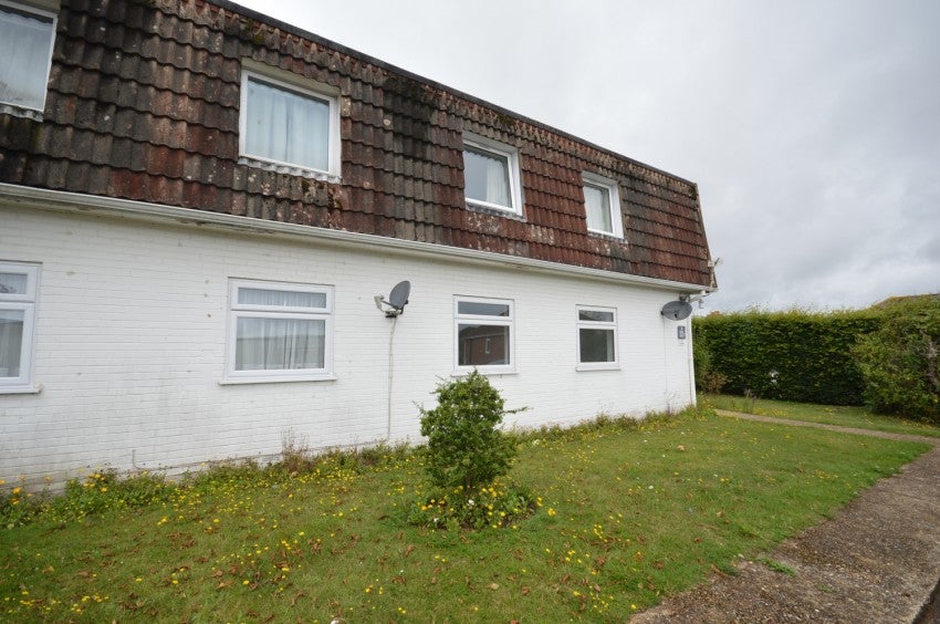 Flat Lower Buckland Road in New Forest