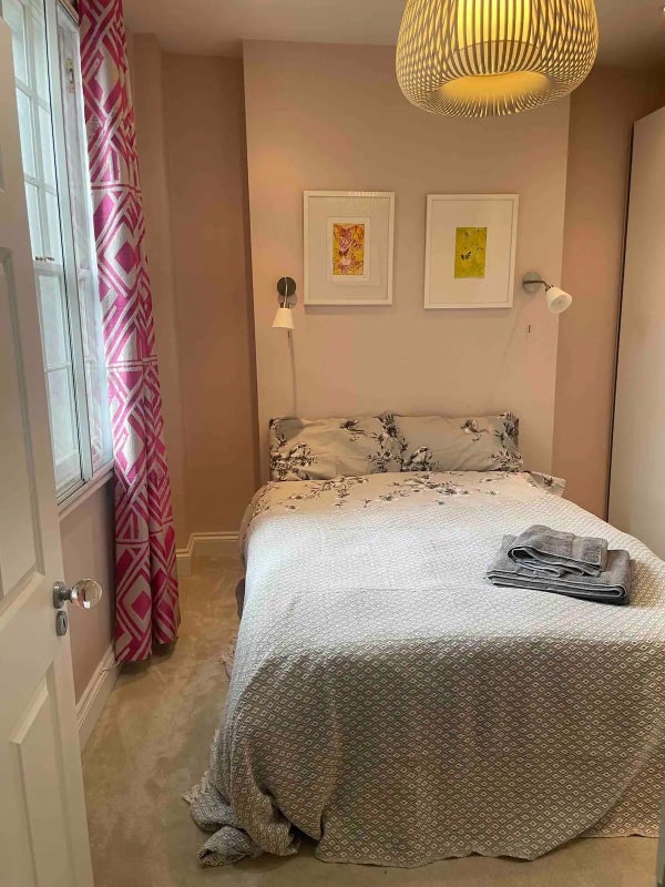 Flat Cavaye Place in Greater London