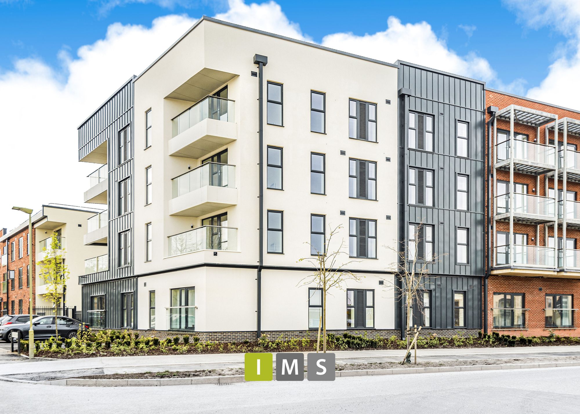 Flat Anniversary Avenue West in Cherwell District