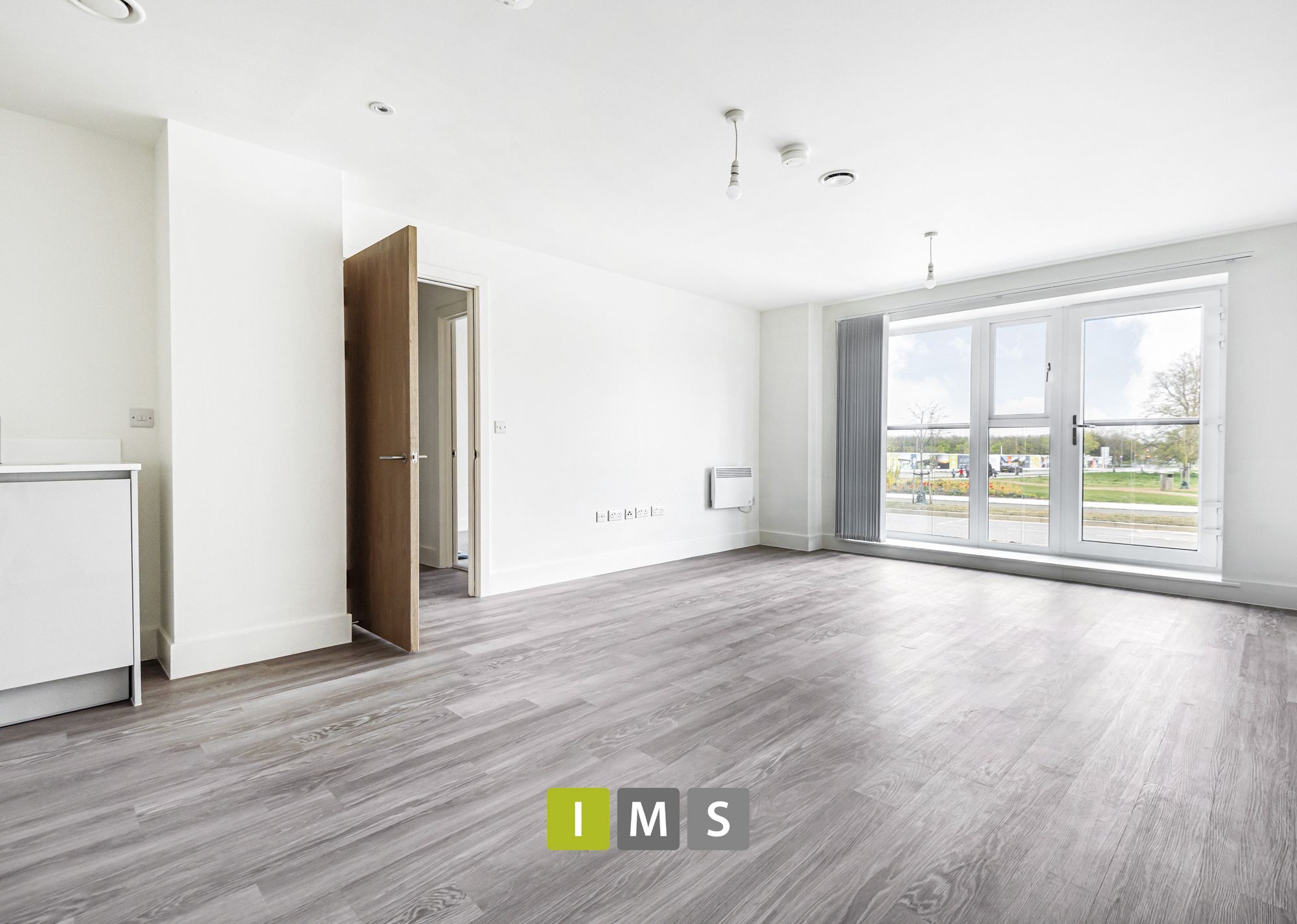 Flat Anniversary Avenue West in Cherwell District