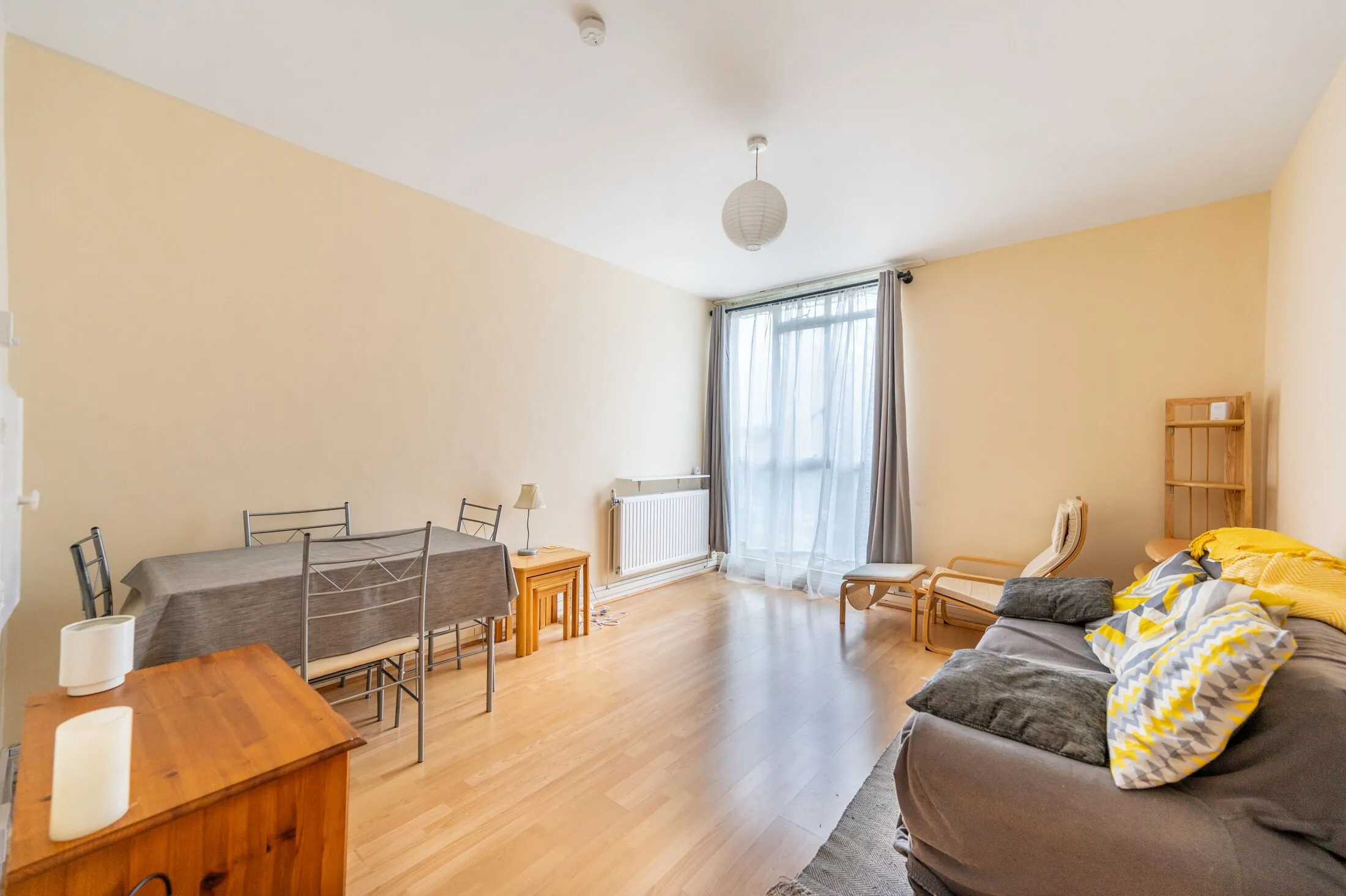 Flat Cleveland Gardens in City of Westminster