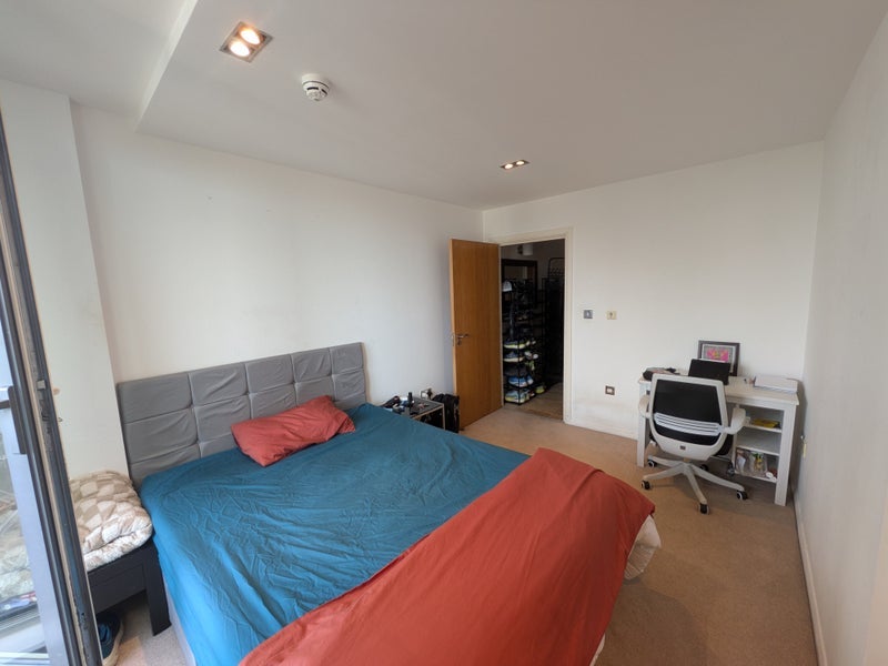 Flat Limeharbour in Greater London