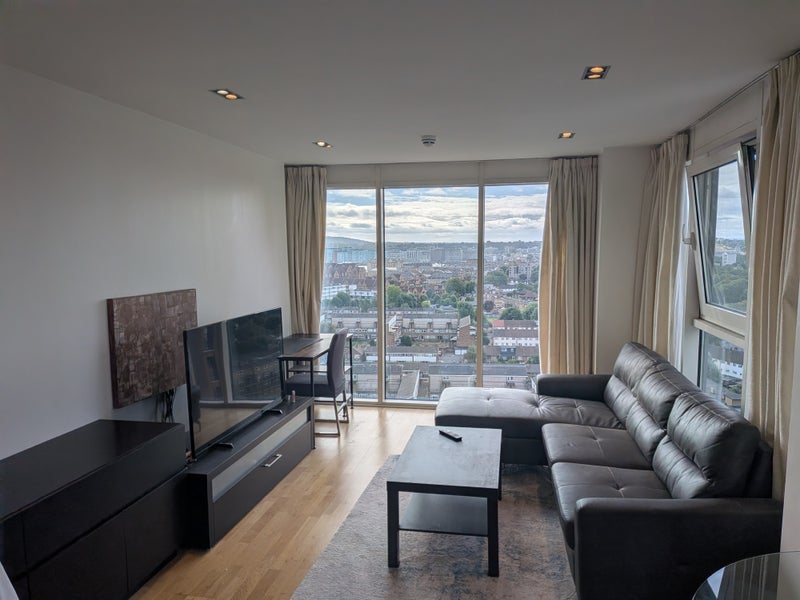 Flat Limeharbour in Greater London