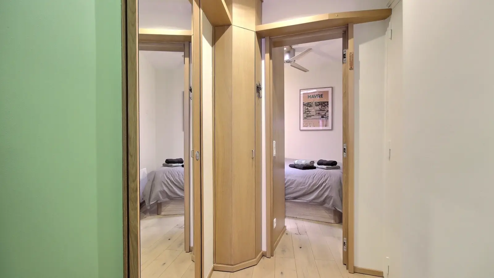 Flat Rue Saint-Lazare in Paris