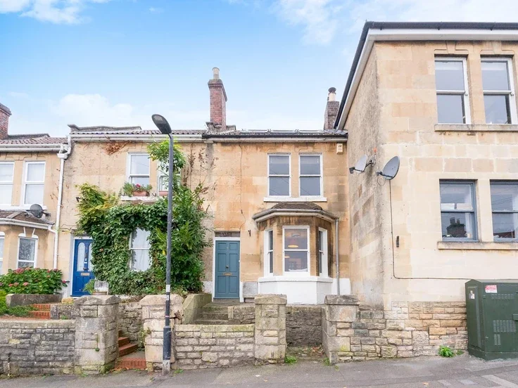 House Queenwood Avenue in Bath