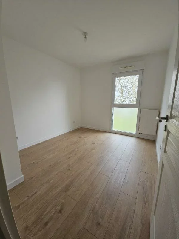 Flat Rue Gina Pane in Rennes