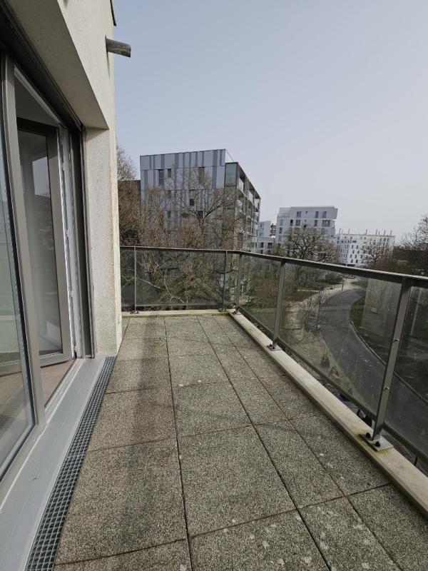 Flat Rue Gina Pane in Rennes