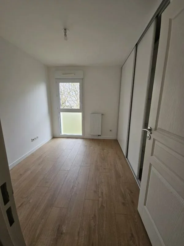 Flat Rue Gina Pane in Rennes