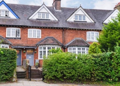 House Watling Street in Hertsmere