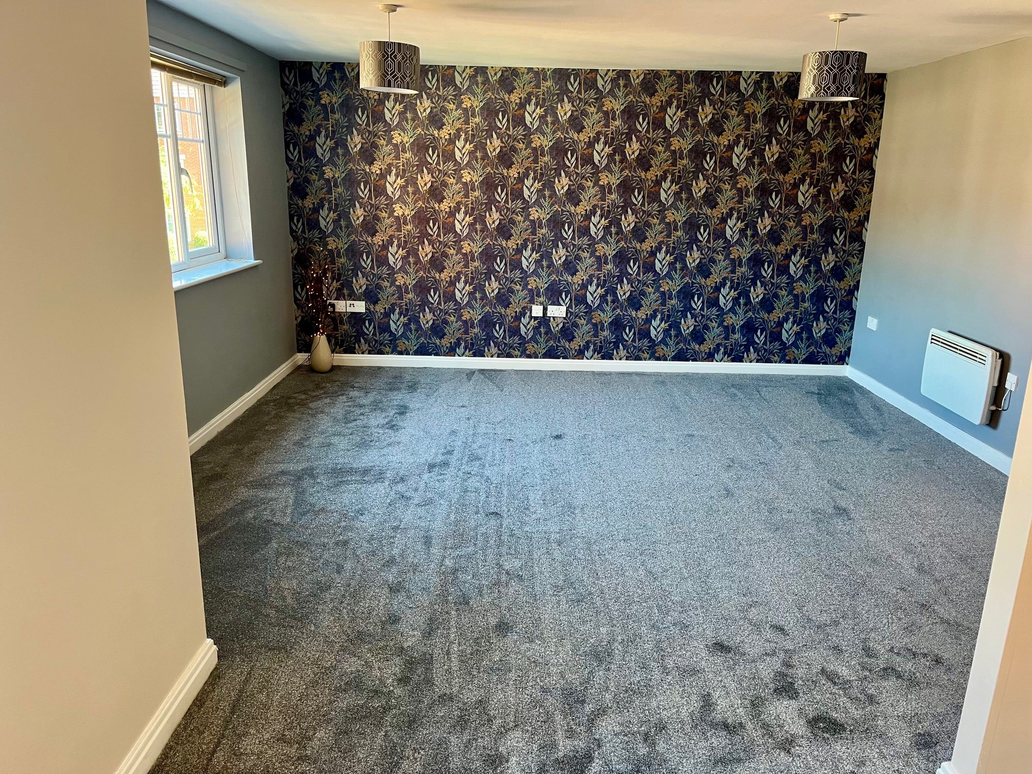Flat Hedgerow Close in Redditch