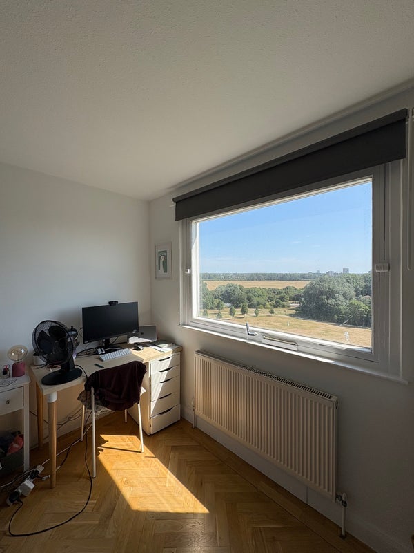 Room Daubeney Road in Greater London