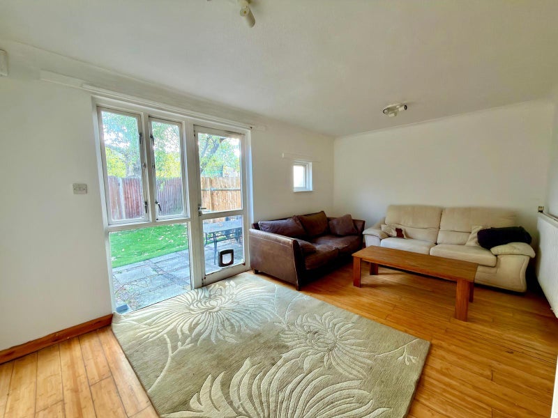 Room Hargrave Park in Greater London