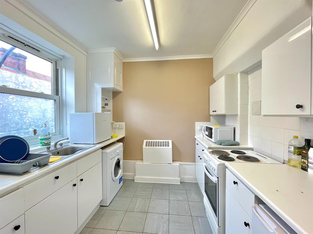 Flat Aldenham Street in Greater London