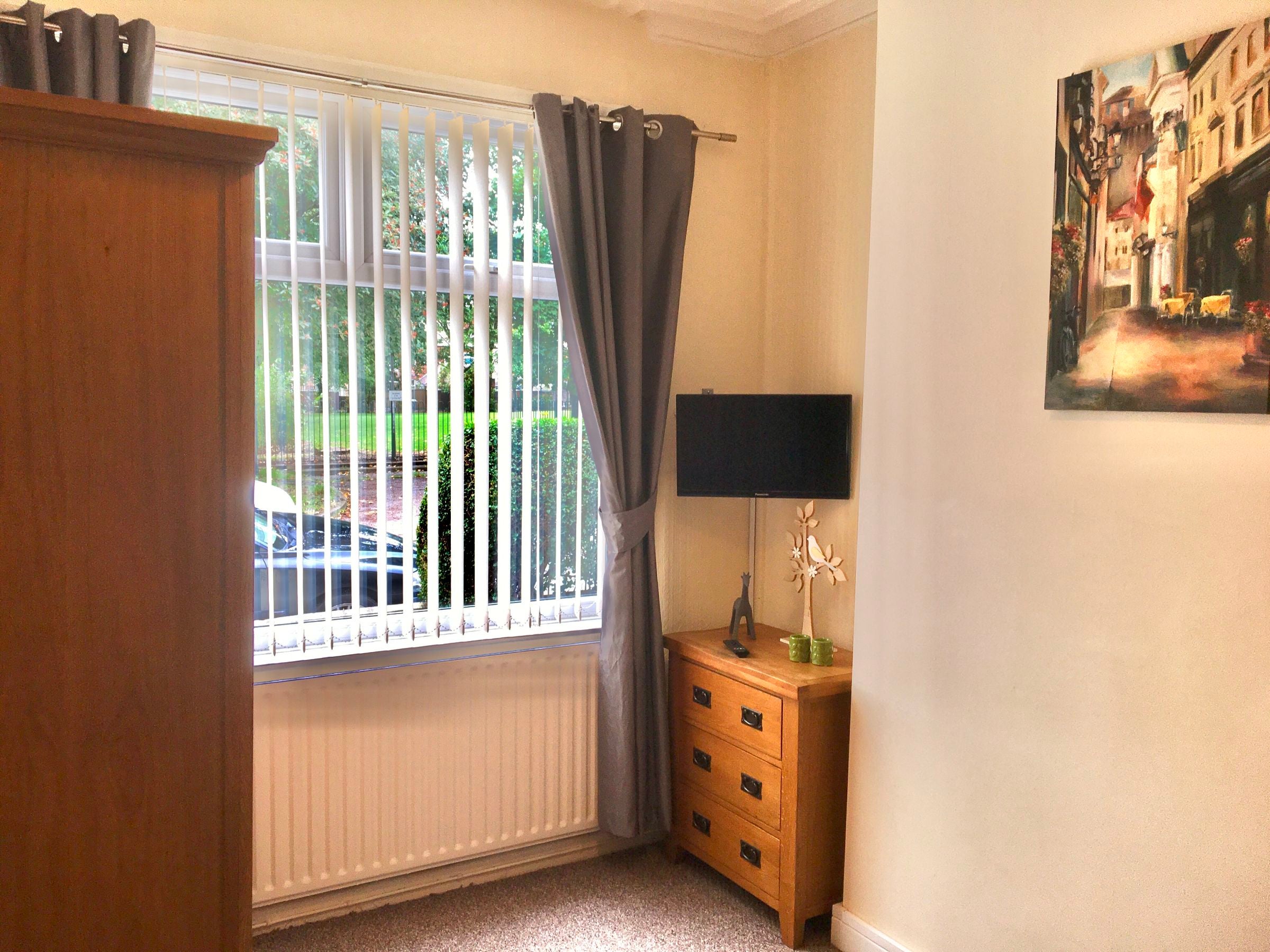 Room Bright Street in Crewe