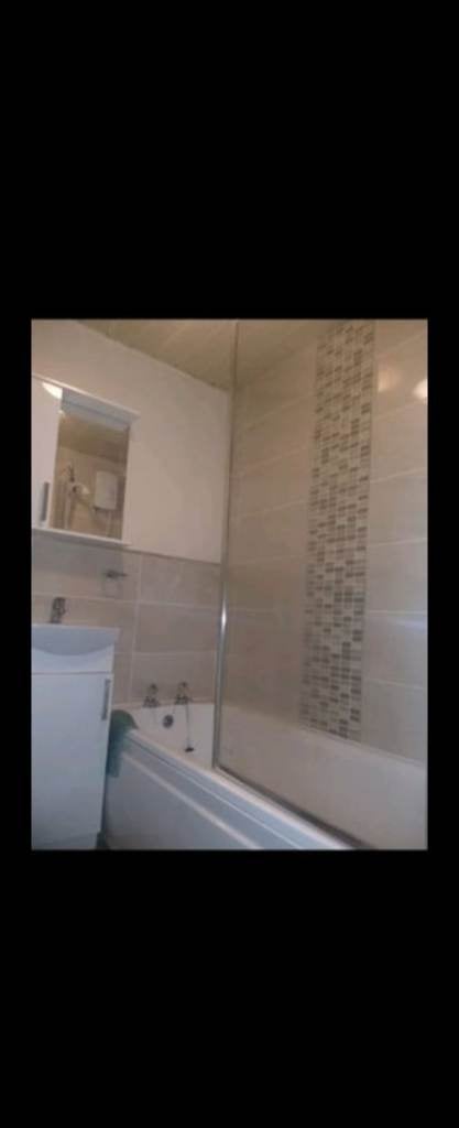 Flat Selborne Terrace in Bradford
