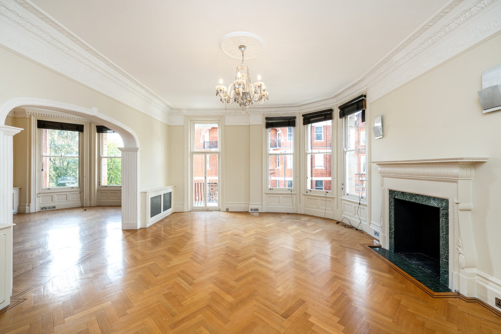 Flat Marloes Road in Greater London