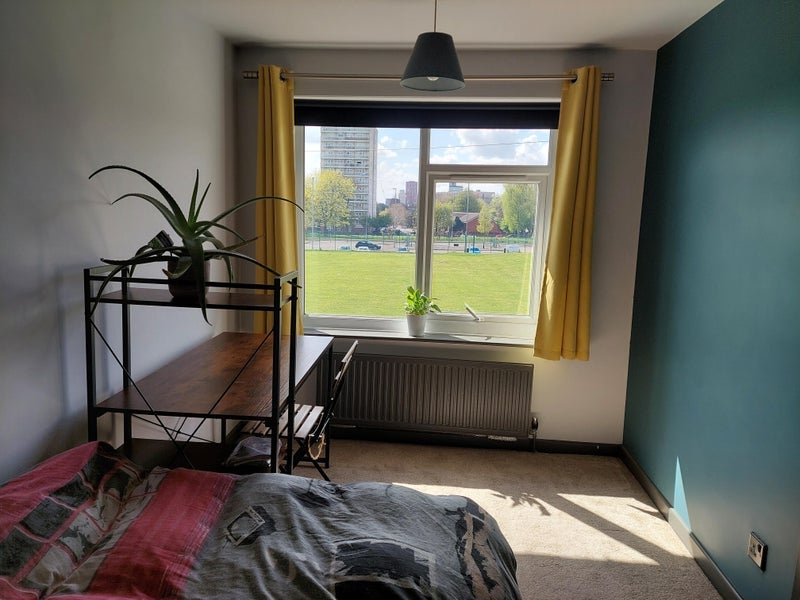 Room Sawley Road in Manchester