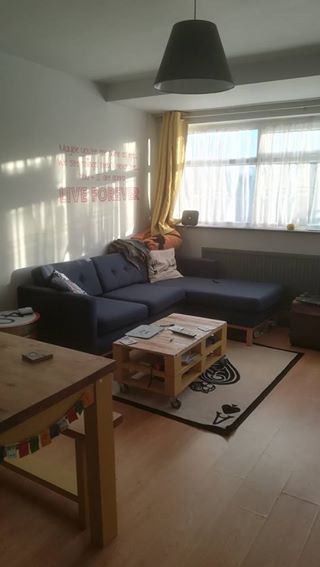 Room Sawley Road in Manchester