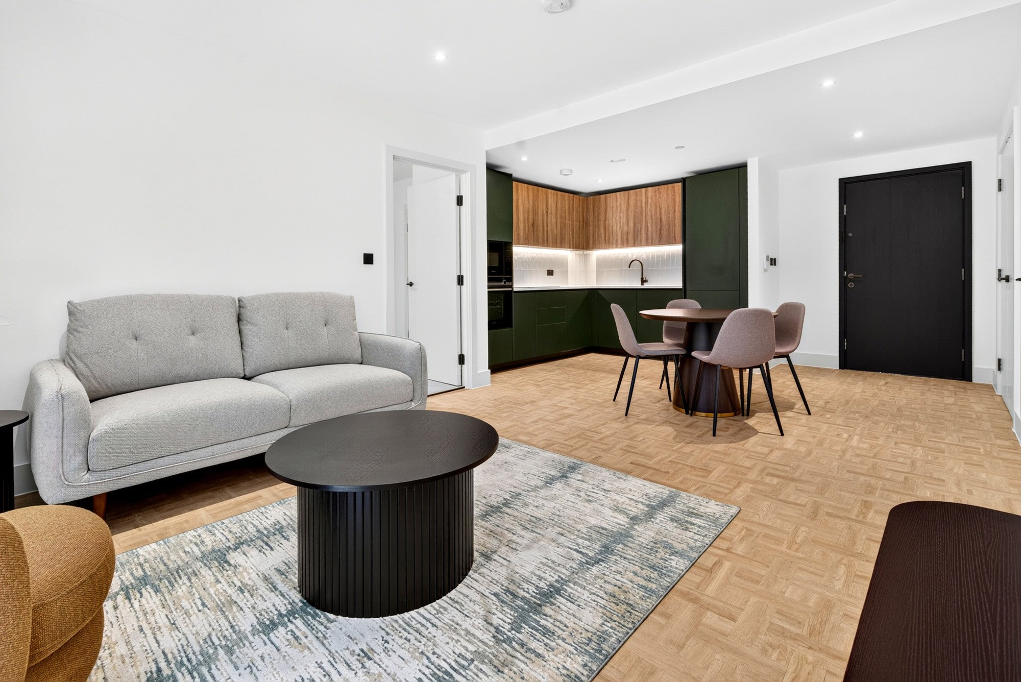 Flat Strathblaine Road in Greater London