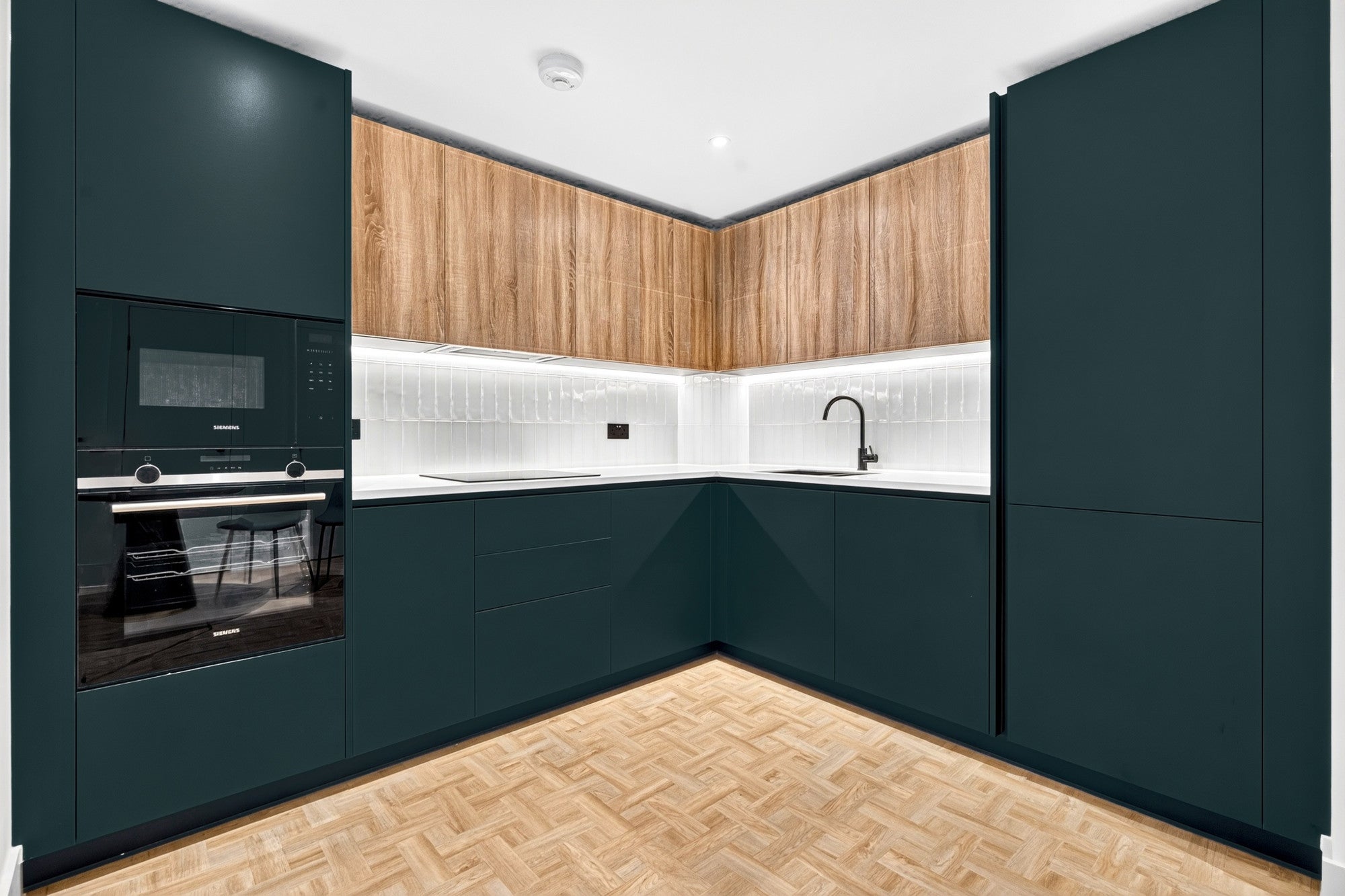 Flat Strathblaine Road in Greater London