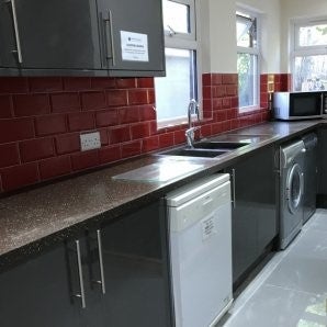 Flat Heeley Road in Birmingham