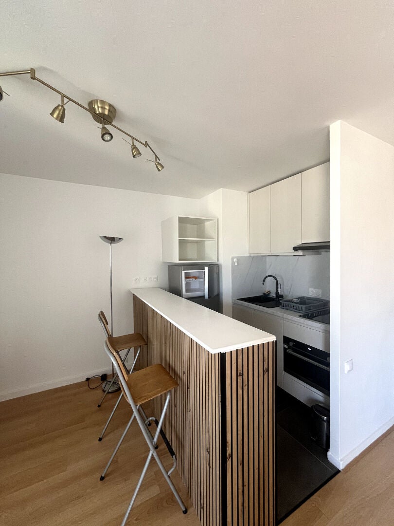 Appartement Rue Léon Jouhaux à Paris