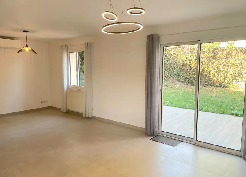 Maison Rue de la Sarrazinière à Sérézin-du-Rhône