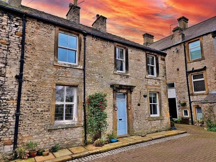 House Commercial Road in Derbyshire Dales