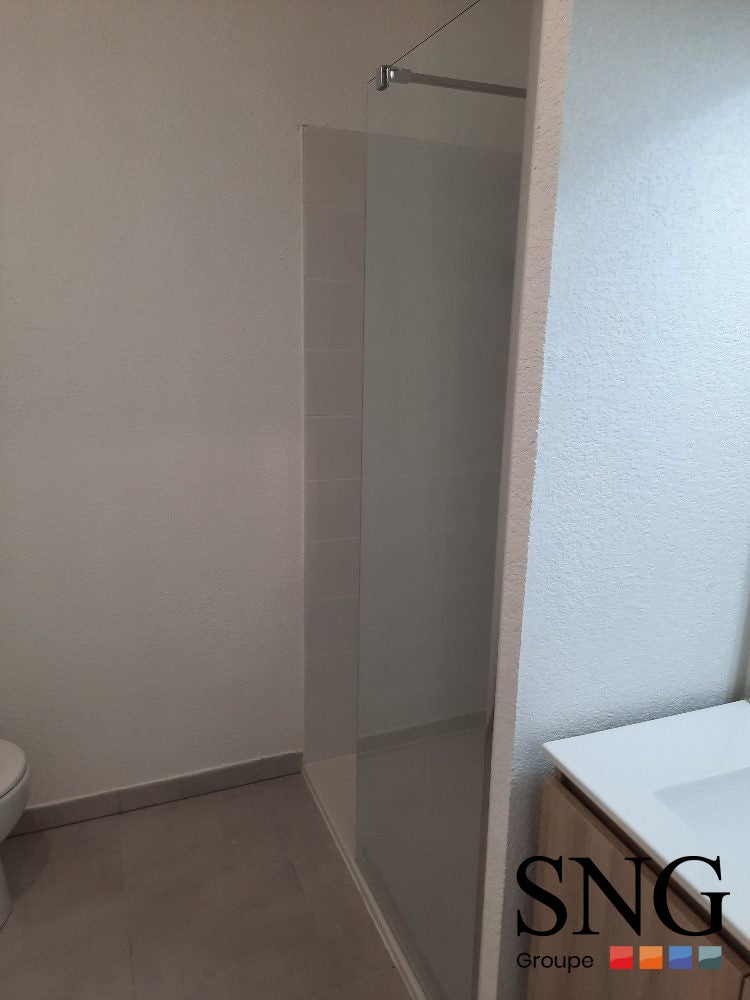Appartement Avenue Monseigneur Robert Dalverny à Nîmes