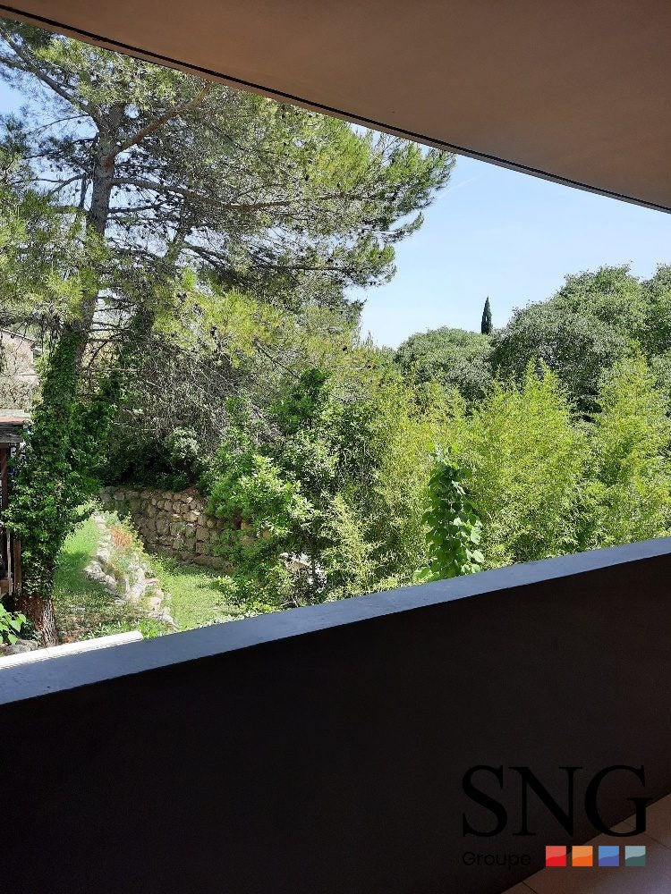 Appartement Avenue Monseigneur Robert Dalverny à Nîmes