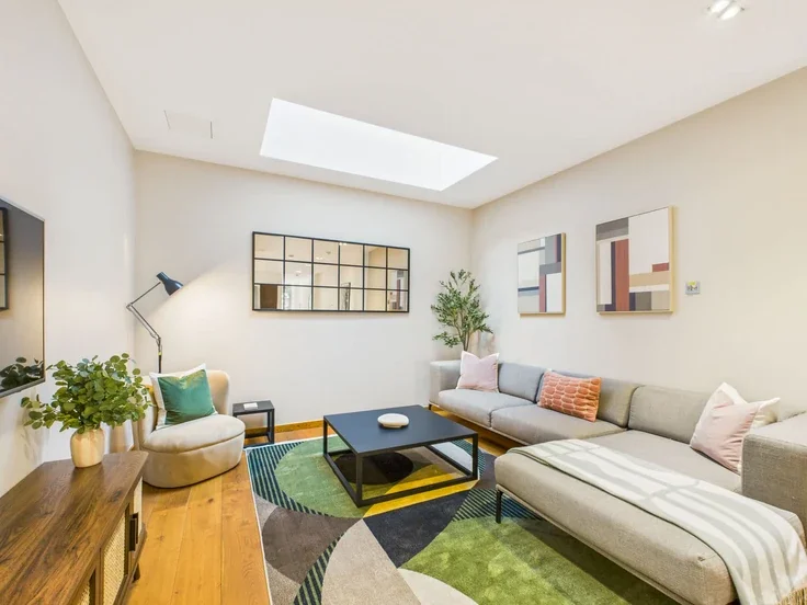 Flat Bayham Street in Greater London