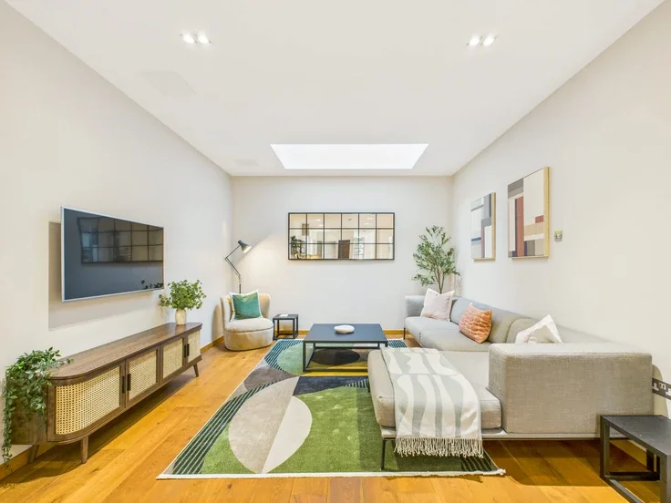 Flat Bayham Street in Greater London