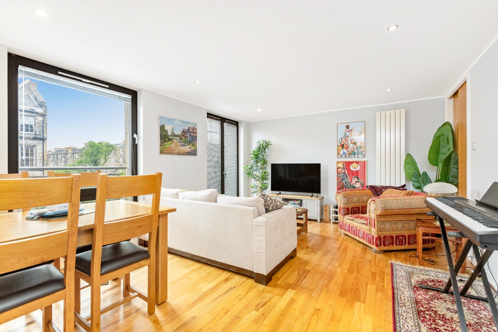 Flat Annandale Street in City of Edinburgh