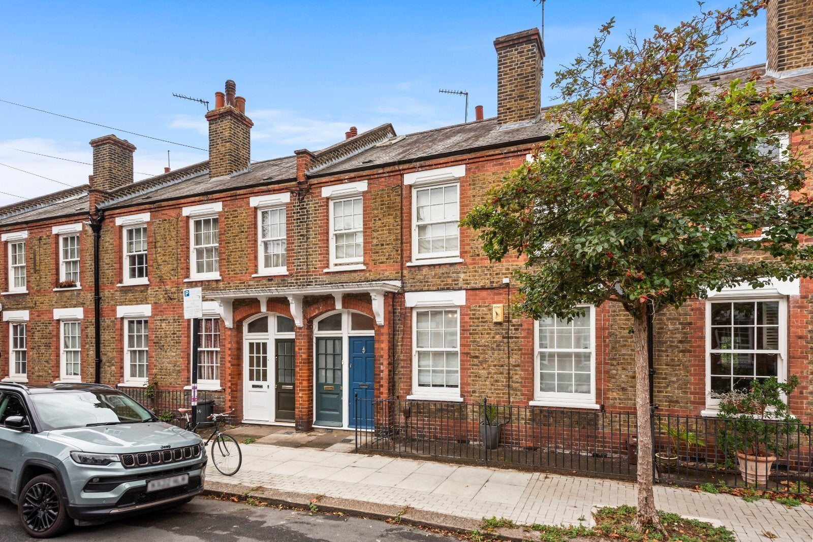 Flat Joubert Street in Greater London