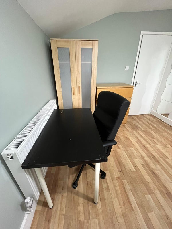 Room Beaconsfield Road in Greater London