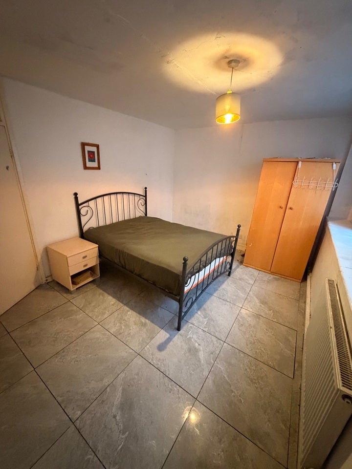 Room Mulgrave Road in Greater London
