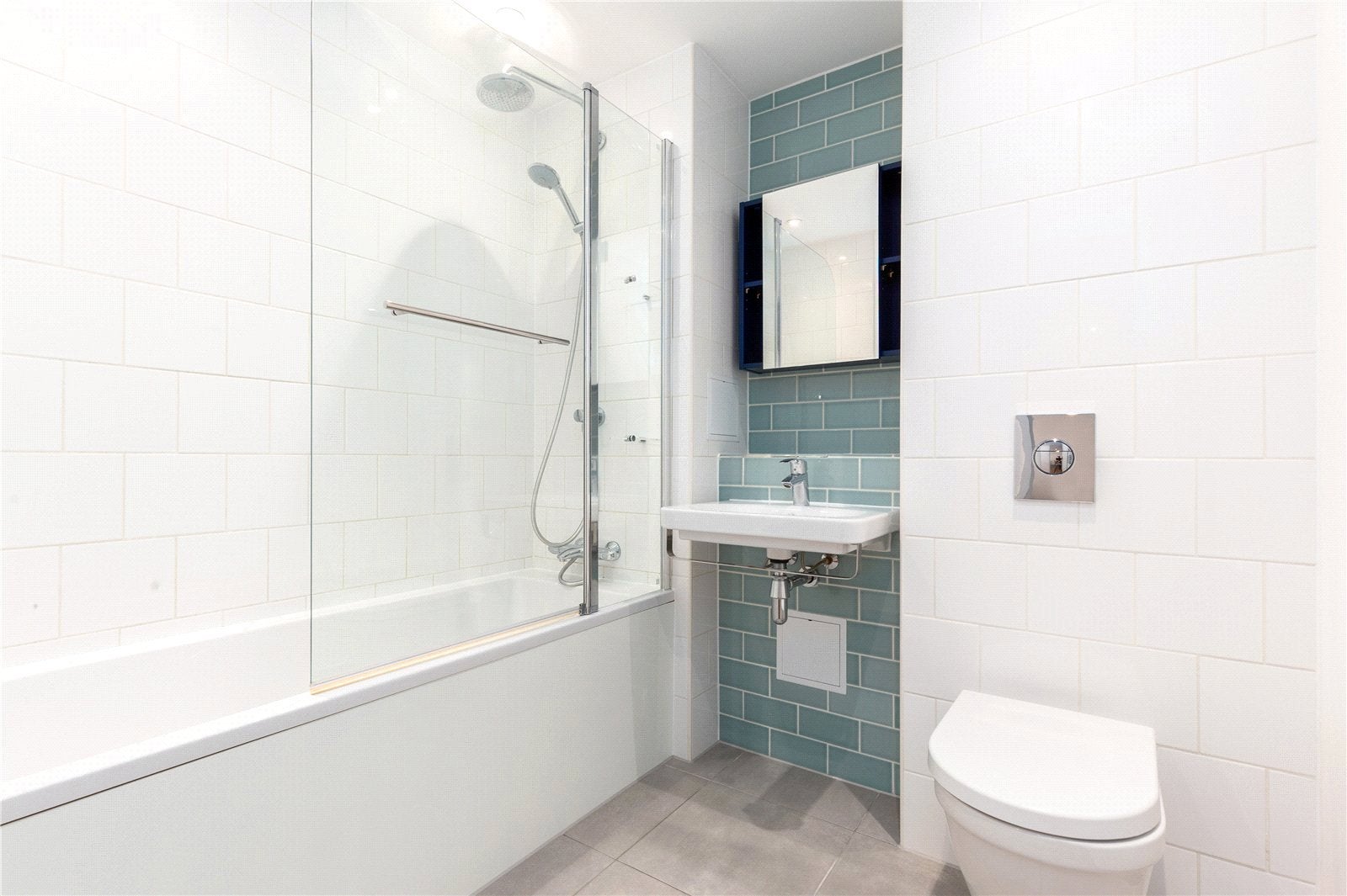Flat Newby Place in Greater London